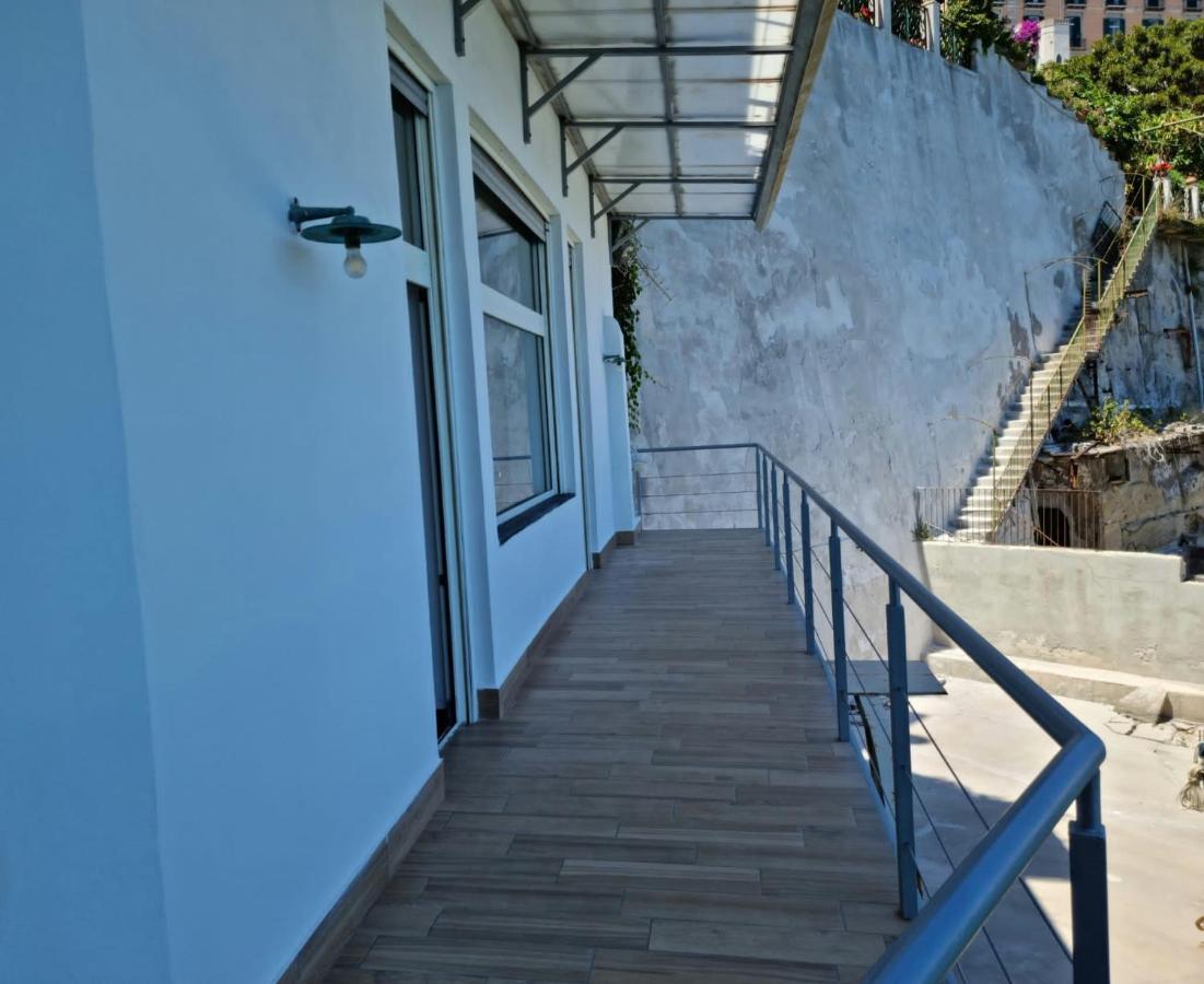 La Casa Sull' Acqua Apartment Naples Luaran gambar
